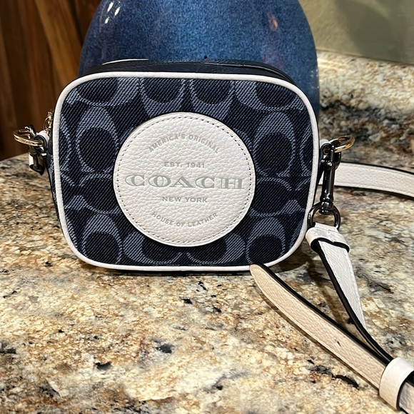 Coach Mini Dempsey Camera Bag In Signature Jacquard With Coach Patch - Picture 2 of 7